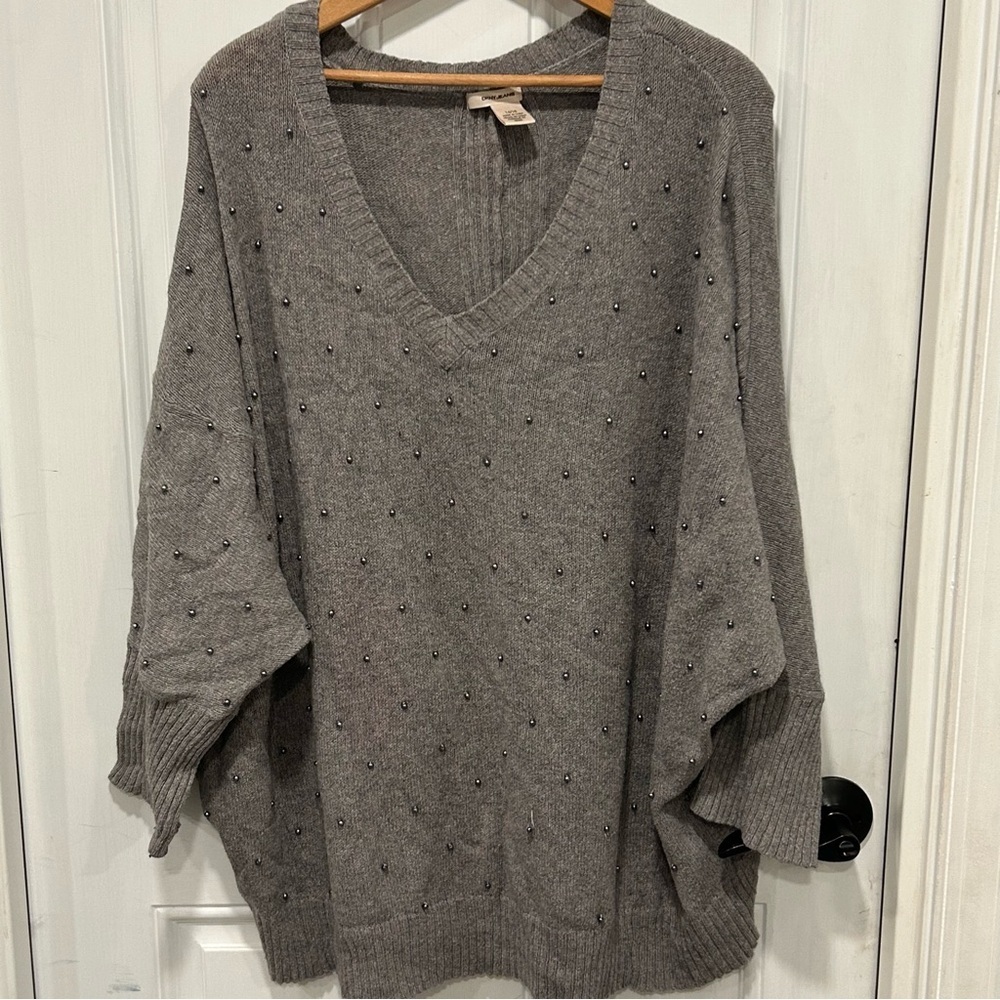 DKNY Jeans Womens Gray V-Neck Sweater, Pearl Beaded, Angora Blend Pullover 14/16